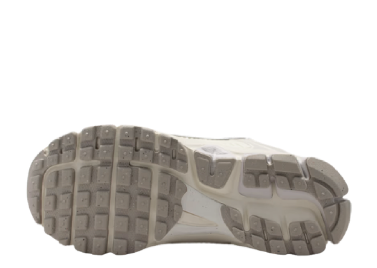 Nike Vomero 5 Sail Vast Grey College Grey Metallic Silver (Grade School) - photo 4