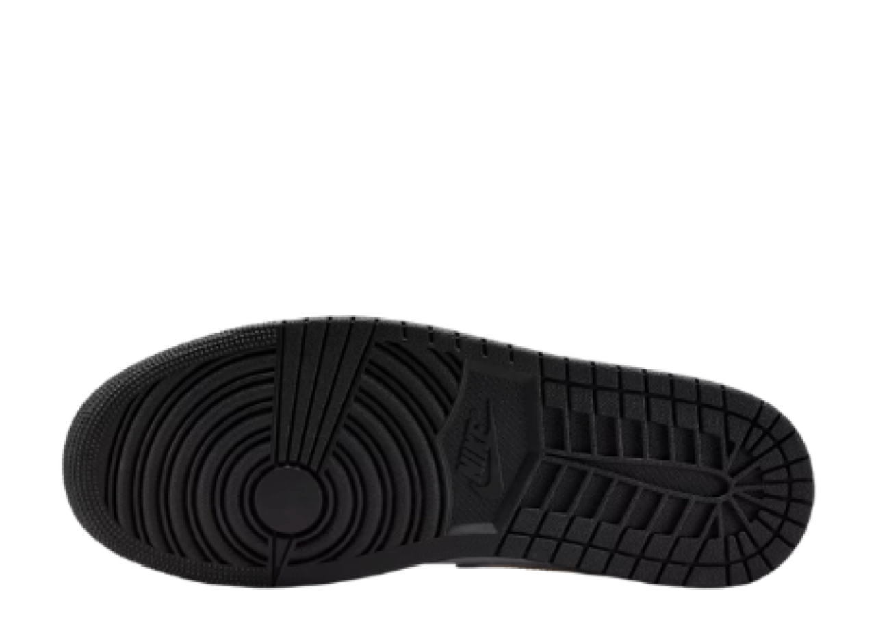 Air Jordan 1 Low SE Lakers - photo 4