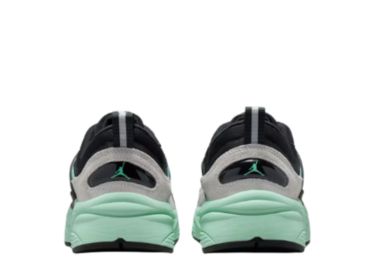Air Jordan Trunner O/S Black Grey Green Glow - photo 3