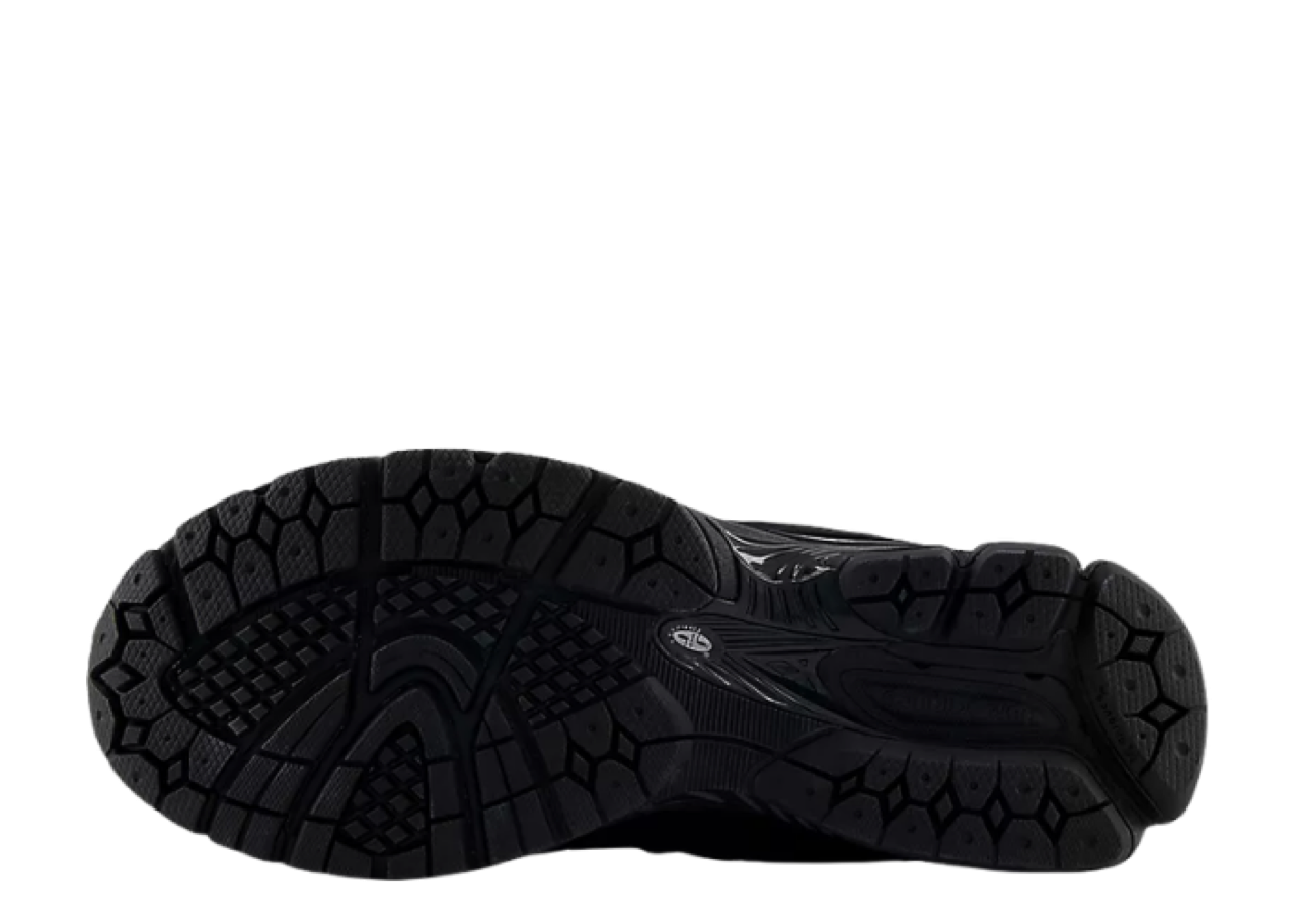 New Balance 2002R Black Black Metallic - photo 3