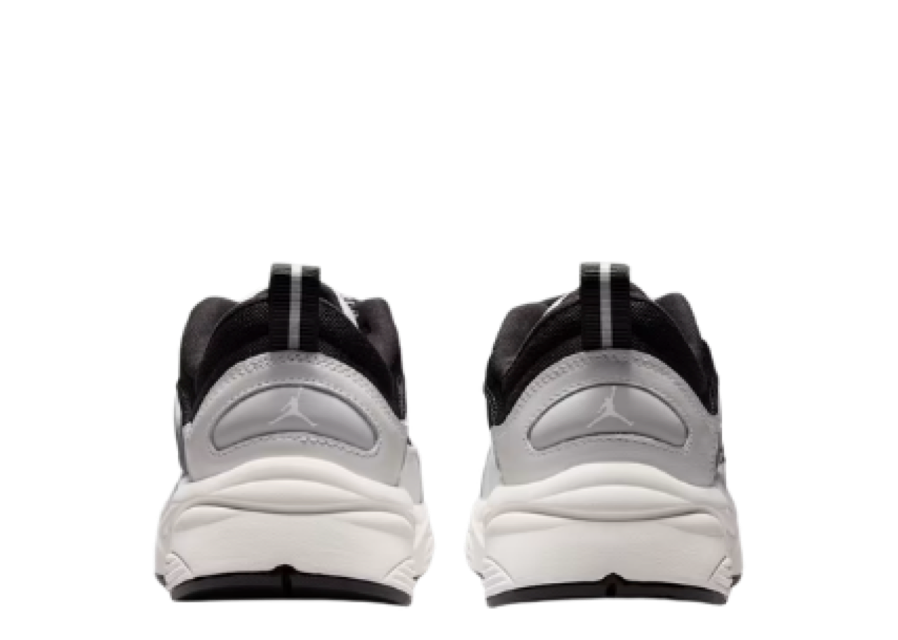 Air Jordan Trunner O/S Photon Dust Black Sail - photo 2
