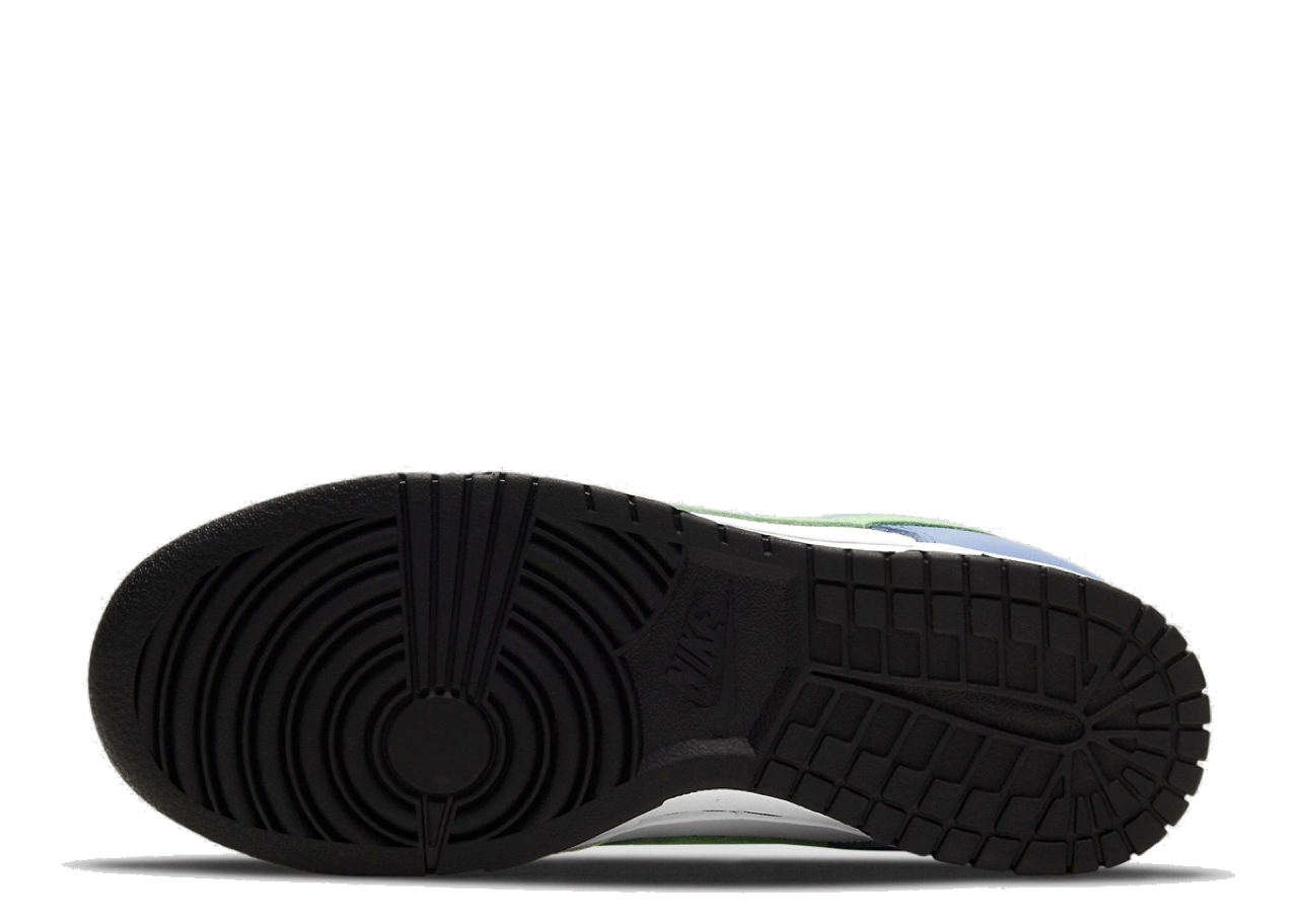 Nike Dunk Low Green Strike (Women's) - photo 4