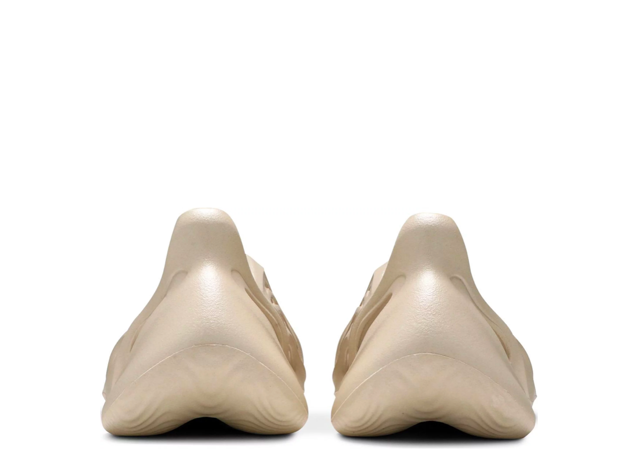 Yeezy Foam RNNR Sand - photo 3
