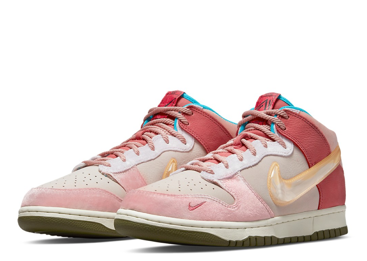 Nike Dunk Mid Social Status Free Lunch Strawberry Milk - photo 2