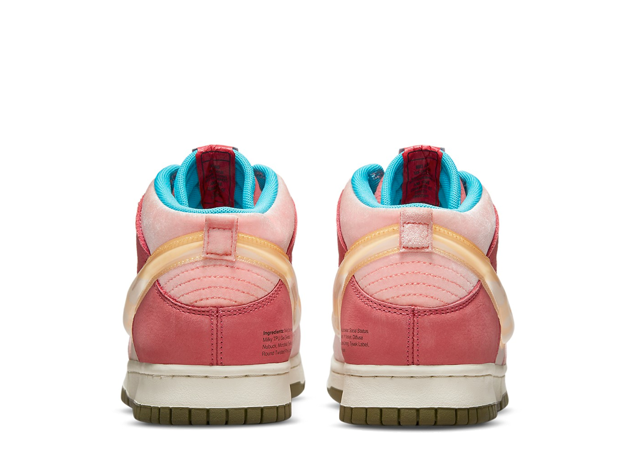 Nike Dunk Mid Social Status Free Lunch Strawberry Milk - photo 3