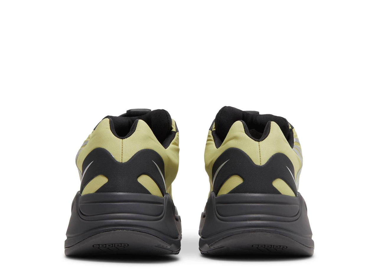 Yeezy Boost 700 MNVN Resin - photo 3