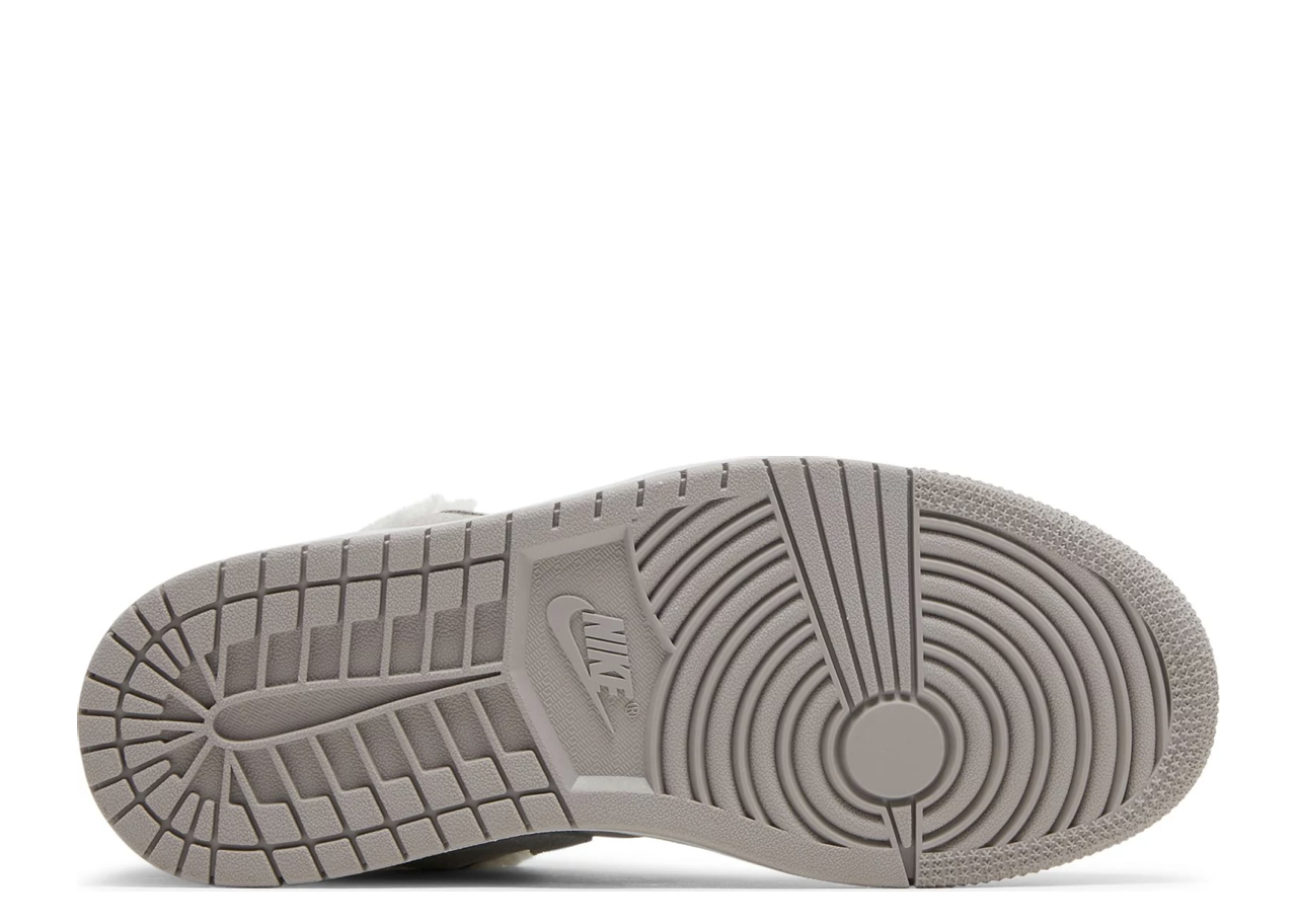Air Jordan 1 Low Sherpa Fleece (Women's) - photo 4