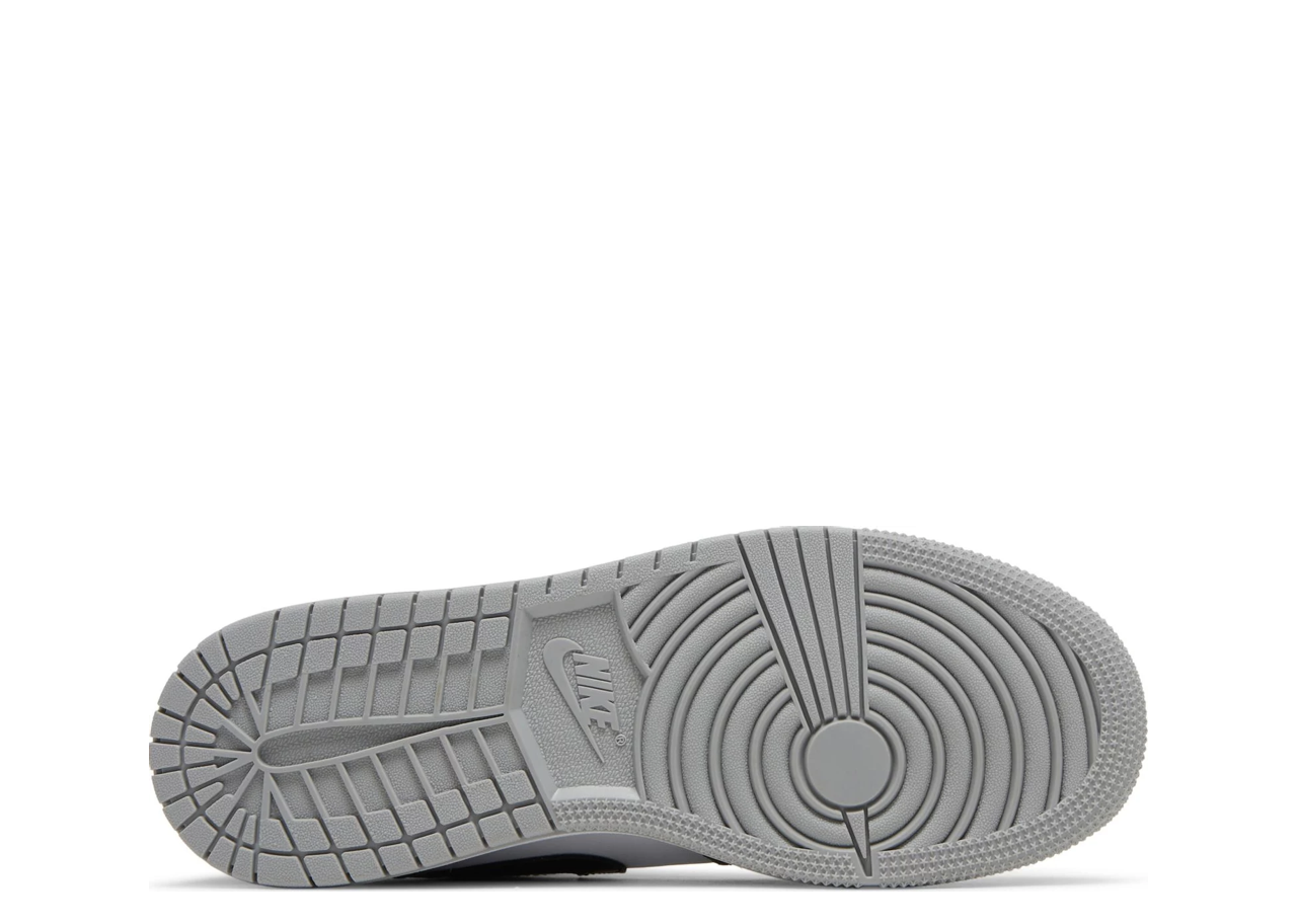 Air Jordan 1 Low Shadow Toe (Grade School) - photo 4