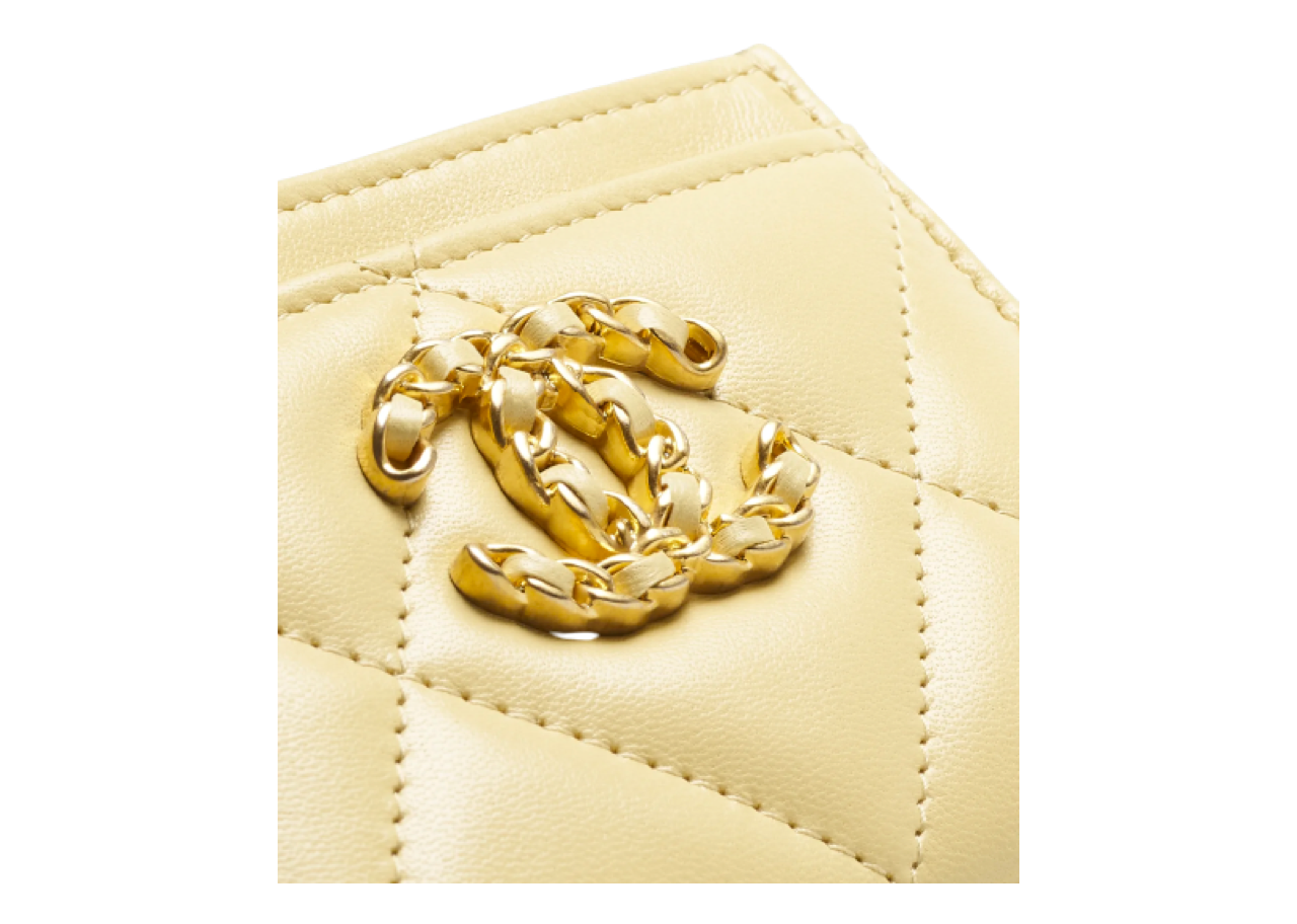 Chanel 19 Card Holder - photo 2