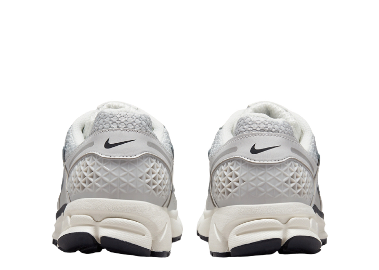 Nike Zoom Vomero 5 Photon Dust Metallic Silver (Women's) - photo 3
