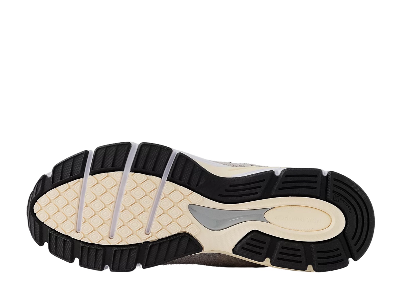 New Balance 990v4 MiUSA Grey Day (2023) - photo 4