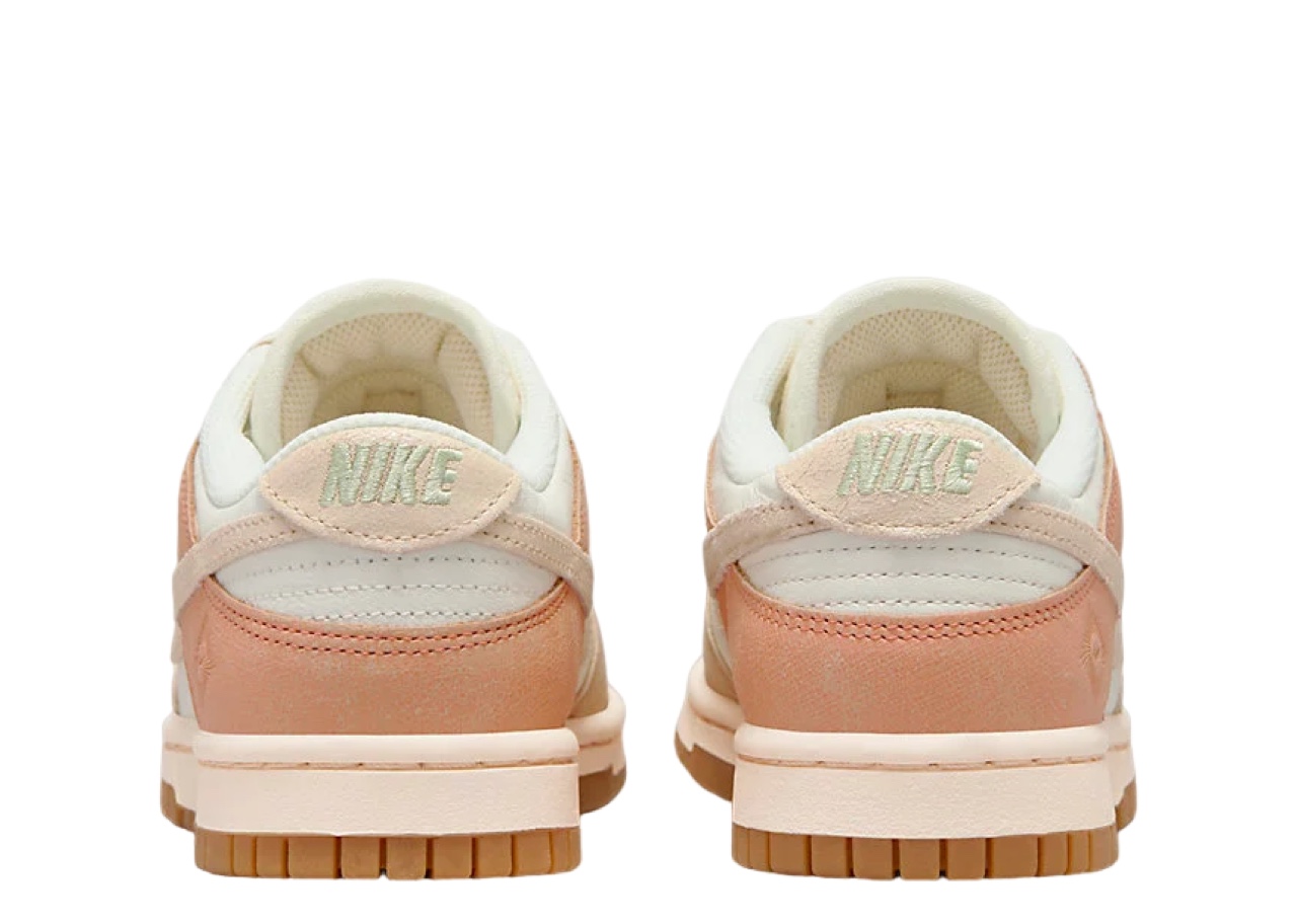 Nike Dunk Low SE Australia (Women's) - photo 3