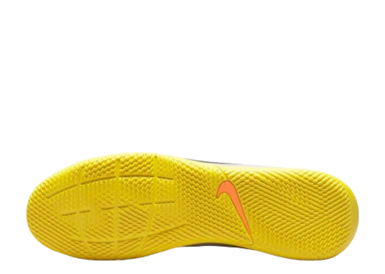 Nike Tiempo Legend 9 Club IC 'Phantom Yellow Strike' - photo 4