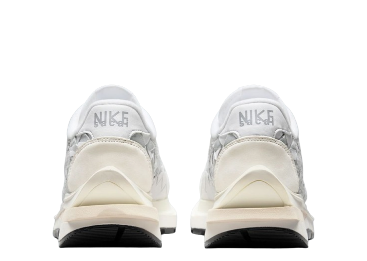 Nike VaporWaffle Woven sacai Jean Paul Gaultier White - photo 3